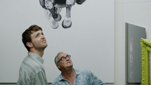 Friends and Strangers Bild 3