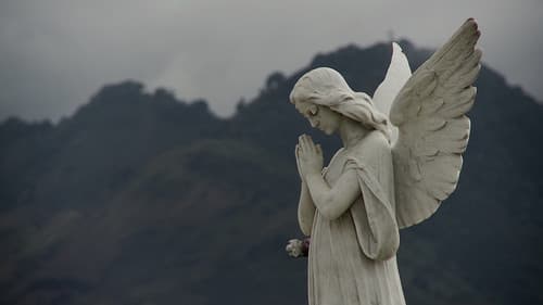 Losing Our Religion Bild 1