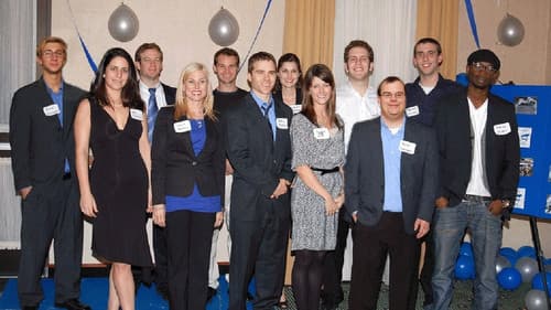 Reunion: 13 Worth Remembering Bild 1