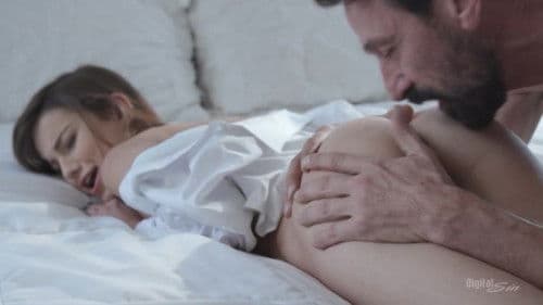 A Daughter's Desire 3 Bild 1