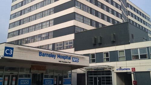 Casualty 24/7: Every Second Counts Bild 1