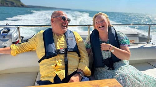 Wynne & Joanna: All at Sea Bild 1