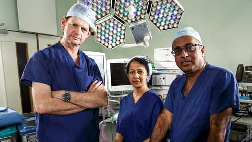 Surgeons: At the Edge of Life Bild 2