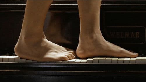 Walking On Piano Bild 1