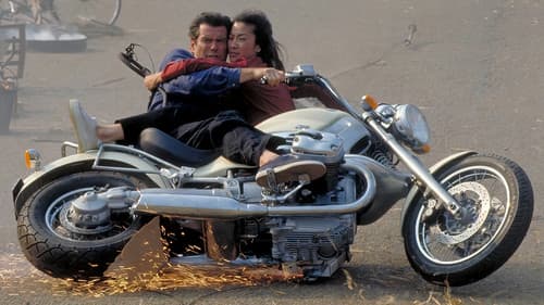 James Bond 007 - Der Morgen stirbt nie Bild 8