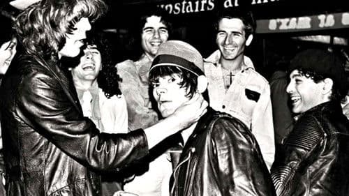 Hey! Is Dee Dee Home? Bild 1