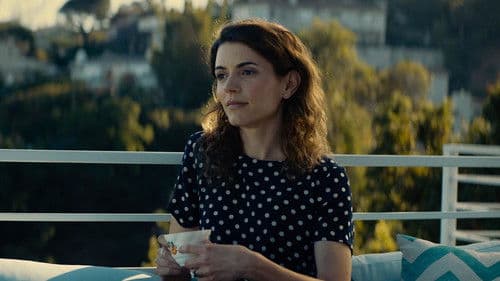 Love Is Never Far Bild 1