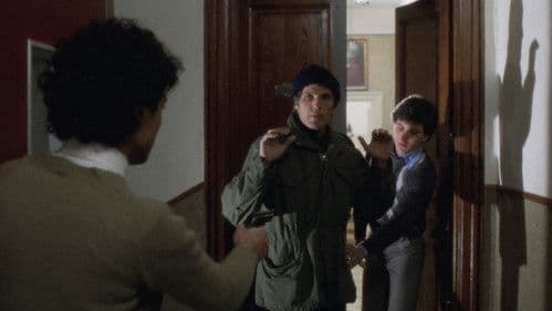 Ein Mann auf den Knien Bild 7