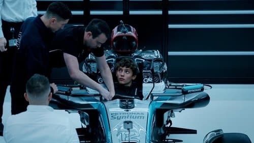 The Seat: Kimi Antonelli fährt für Mercedes Bild 1