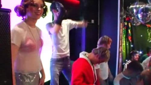 Guys Go Crazy 17: Masquerade Ballers Bild 1