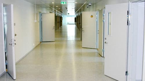 The World's Most Luxurious Prison Bild 1