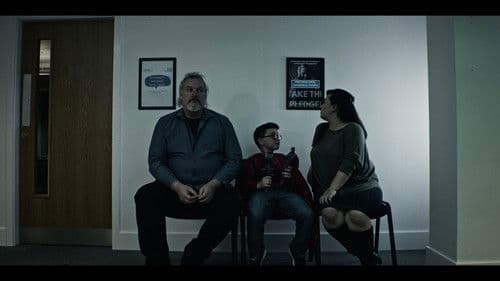 Secret Identity Bild 5