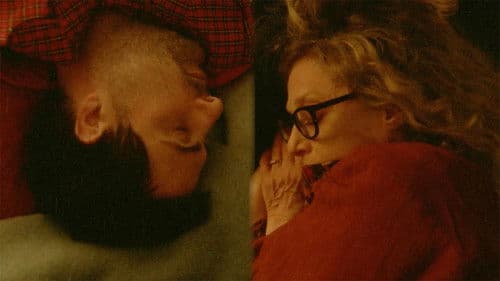 Between the Temples Bild 3