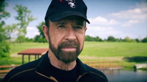 Chuck Norris präsentiert die abgefahrensten Militär-Fahrzeuge Bild 1