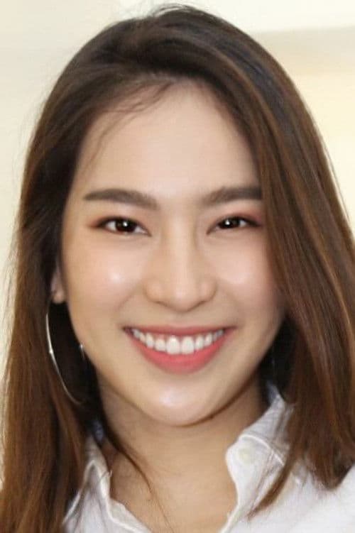 อภิชญา พานิชตระกูล