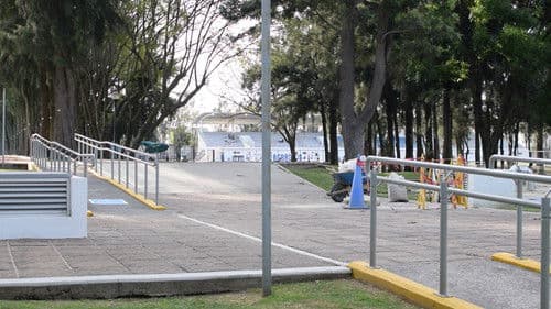 No Hay Espacio Para Todos Bild 3