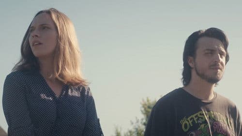 Tail Between Her Legs Bild 1