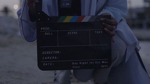 Behind the window Bild 4