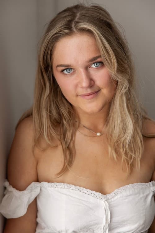Georgia Benton