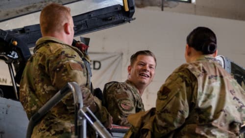 Warbound: In The Sky Bild 1