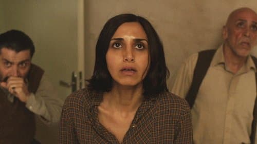 Under the Shadow Bild 1