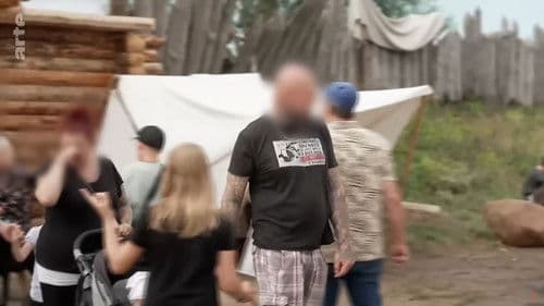 Rechtsextreme in der Wikingerszene Bild 7
