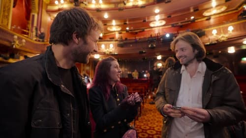 Hinter den Kulissen von Stranger Things: The First Shadow Bild 2