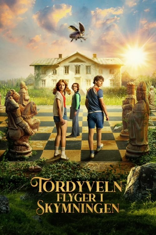 Tordyveln flyger i skymningen