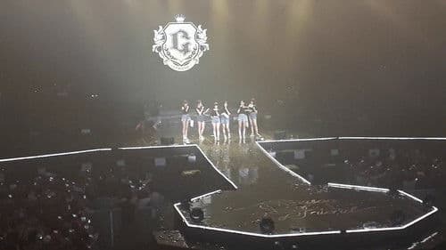 2018 GFRIEND FIRST CONCERT 'Season of GFRIEND' ENCORE Bild 7