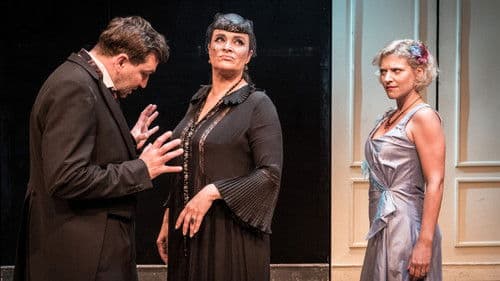 Dámský krejčí Bild 2