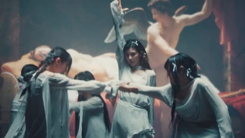 Cool With You Bild 5