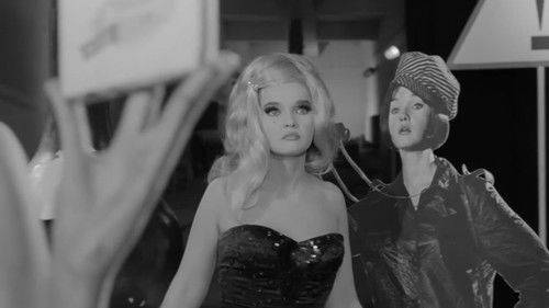 Un film cu o fată fermecătoare Bild 5