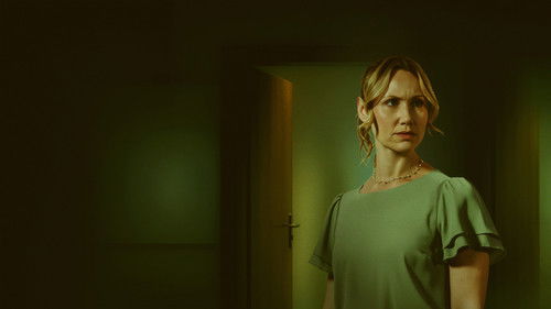 Don't Trust the Quiet Ones Bild 1