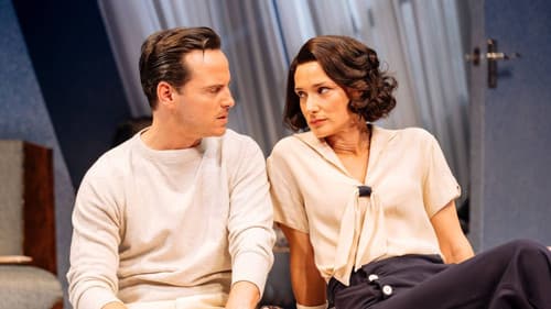 National Theatre Live: Present Laughter Bild 6