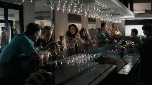 The Informers Bild 6