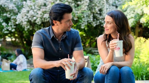 Over the Moon in Love Bild 4