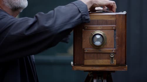 Through a Glass, Lightly Bild 1