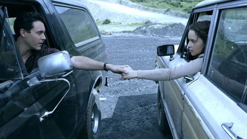 Above Suspicion Bild 8