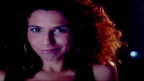 היא לא תדע Bild 7