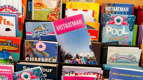 Barb & Star Go to Vista Del Mar Bild 7