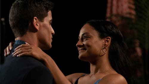 Ein zauberhaftes Verlobungskleid Bild 2