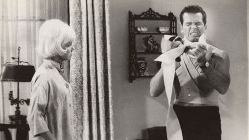 Eine zuviel im Bett Bild 2