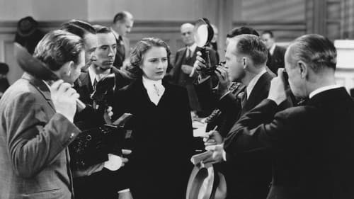 The Woman in Red Bild 1