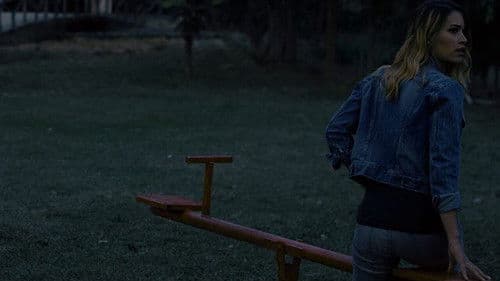 Behind the Trees Bild 1