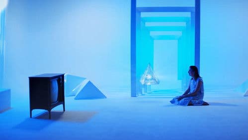 Ava in the End Bild 6