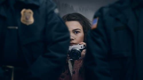 Home Before Dark Bild 1