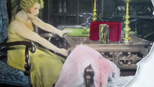 Burnt Fingers Bild 1