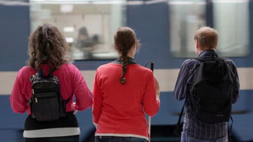 Resurrecting Hassan Bild 2