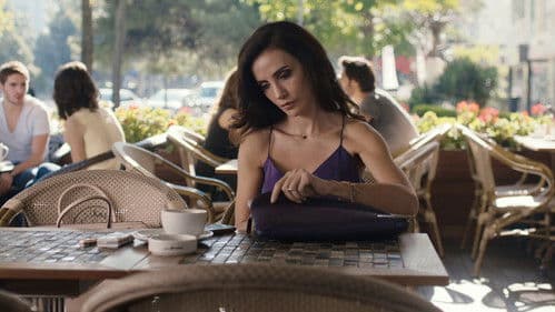 Rüzgarda Salınan Nilüfer Bild 1