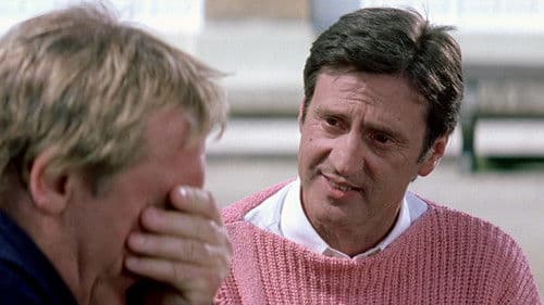 Ein Mann sieht rosa Bild 1